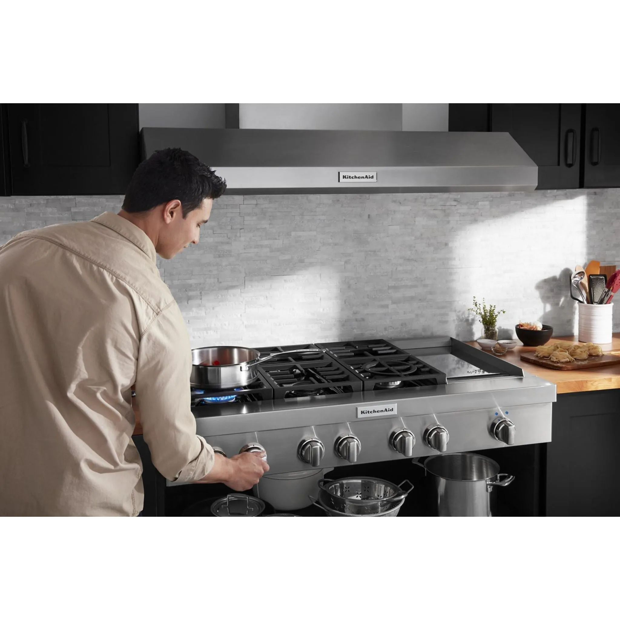 KitchenAid  48'' 6-Burner Commercial-Style Gas Rangetop with Griddle (KCGC558JSS)